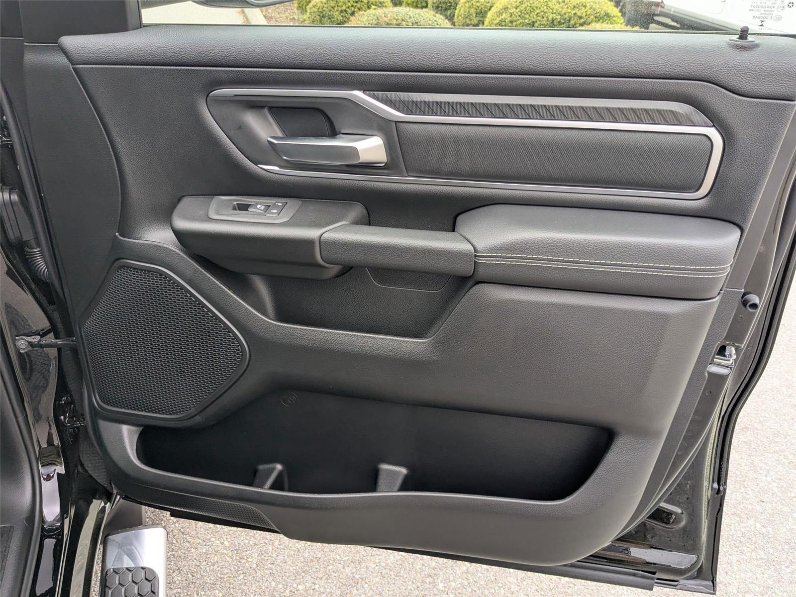 2025 RAM 1500 Big Horn/Lone Star - Photo 30