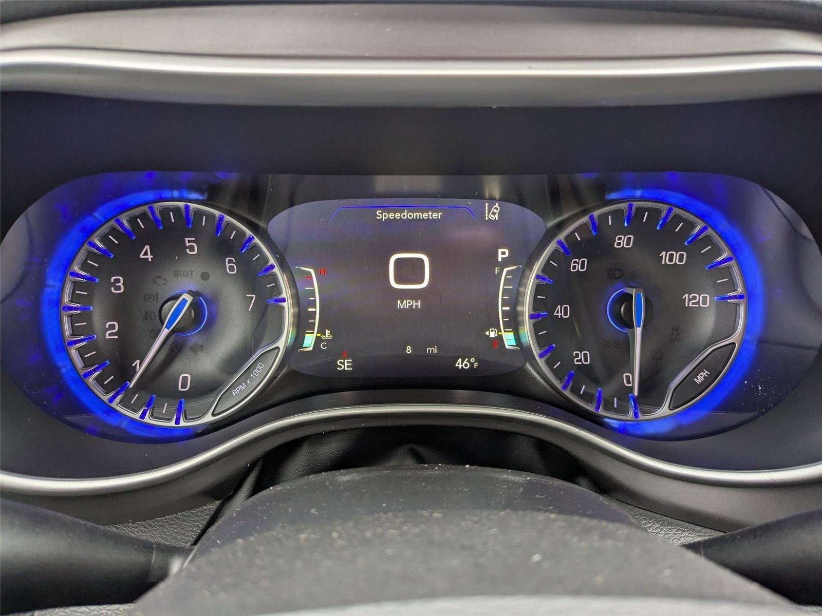 New 2026 Diamond Black Crystal Pearlcoat Chrysler Select image 18