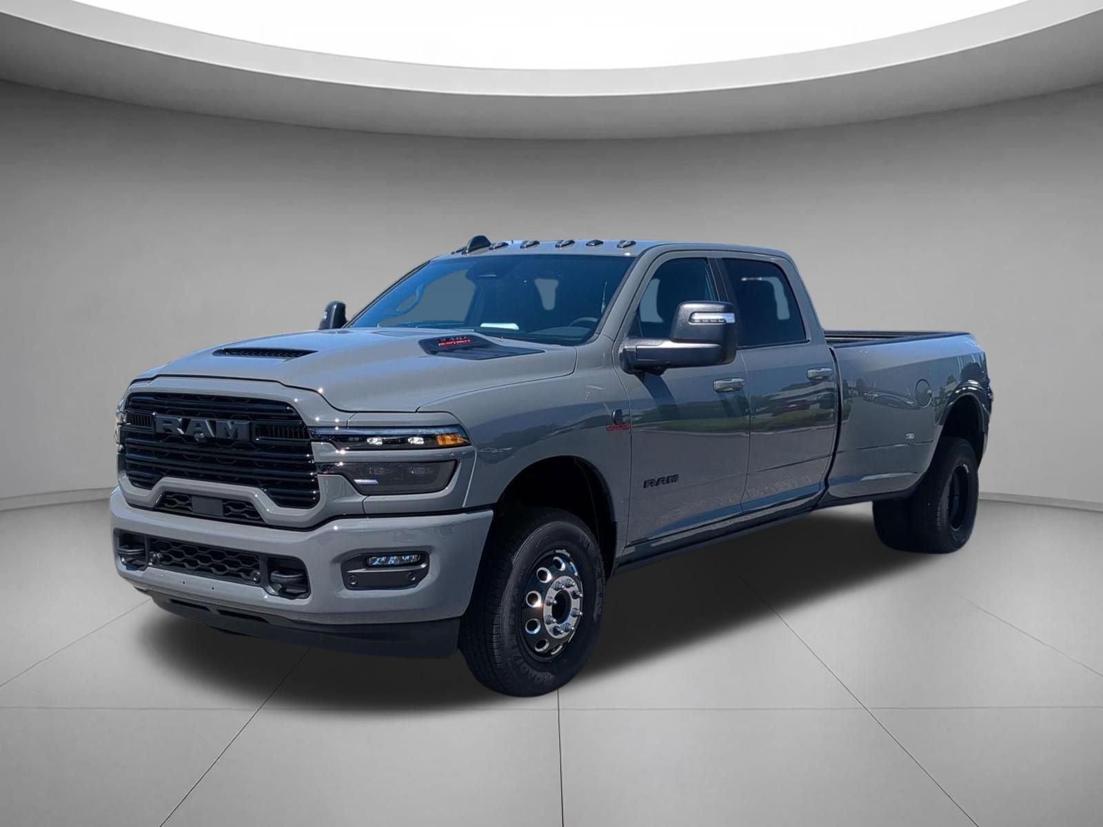 Ceramic Gray Clearcoat 2026 RAM 3500 Laramie Crew Cab LB DRW 4WD Pickup Truck Four-Wheel Drive 8-Speed Automatic