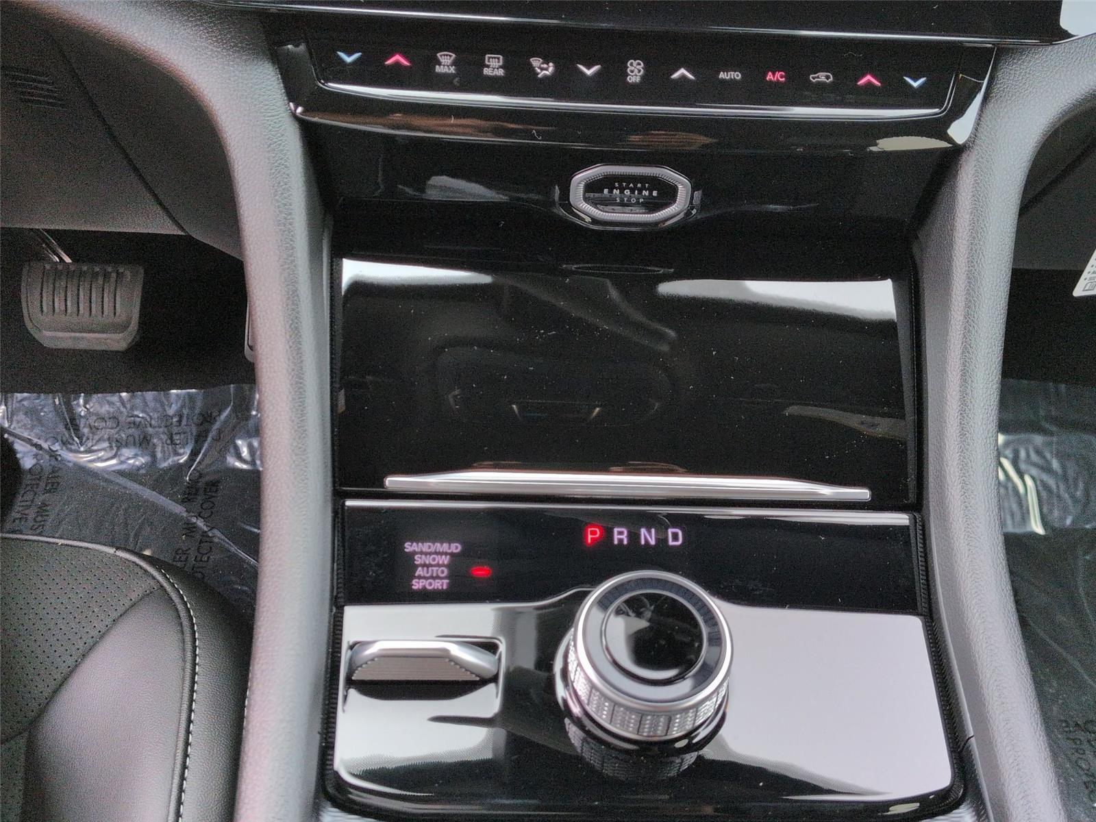 New 2026 Silver Zynith Jeep Laredo Altitude image 28
