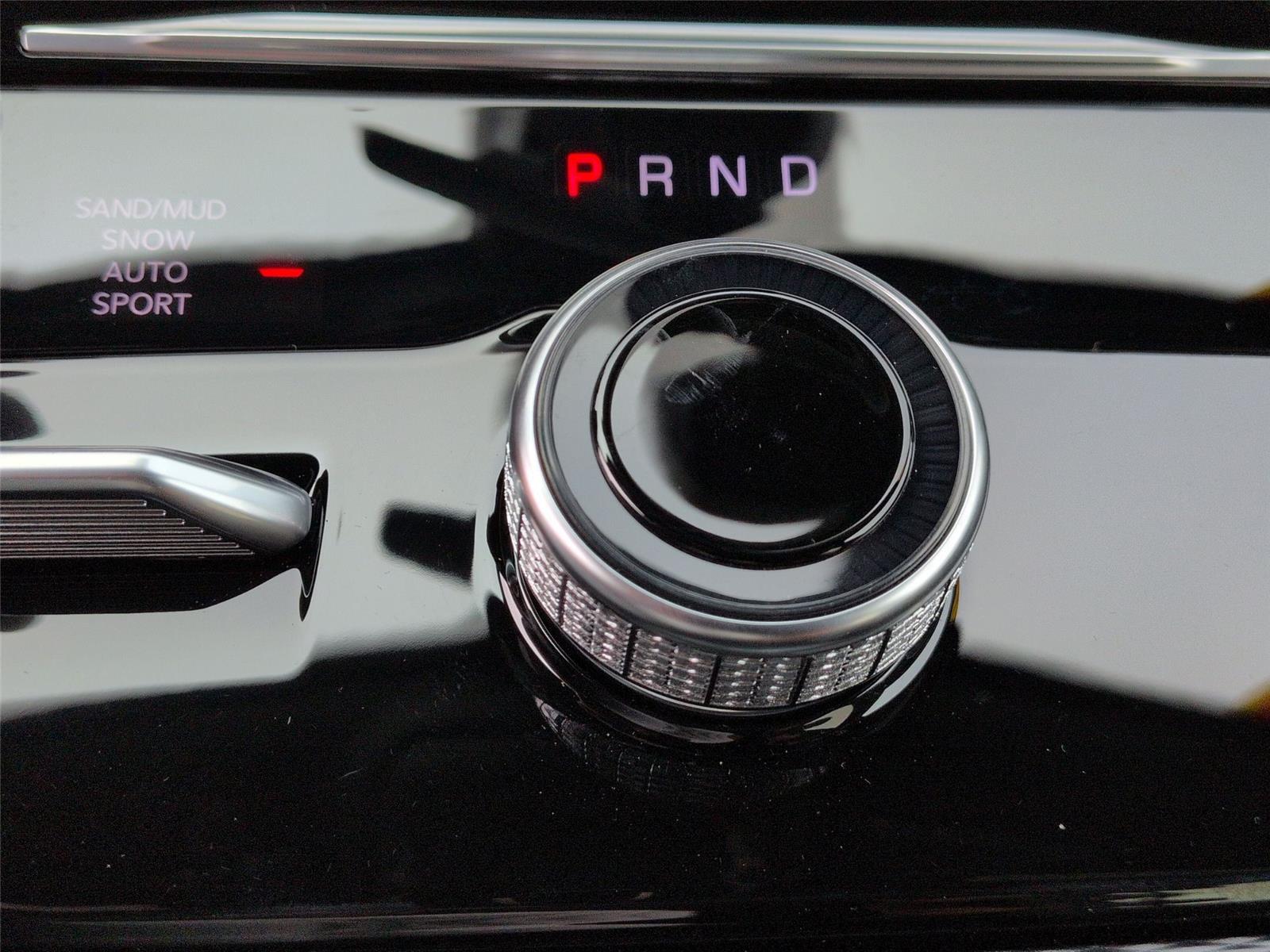 New 2026 Silver Zynith Jeep Laredo Altitude image 29
