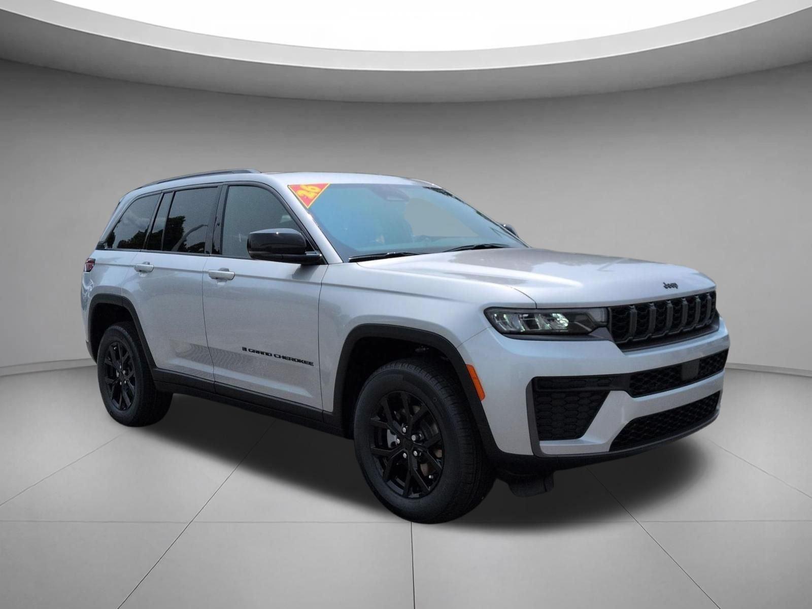 New 2026 Silver Zynith Jeep Laredo Altitude image 7
