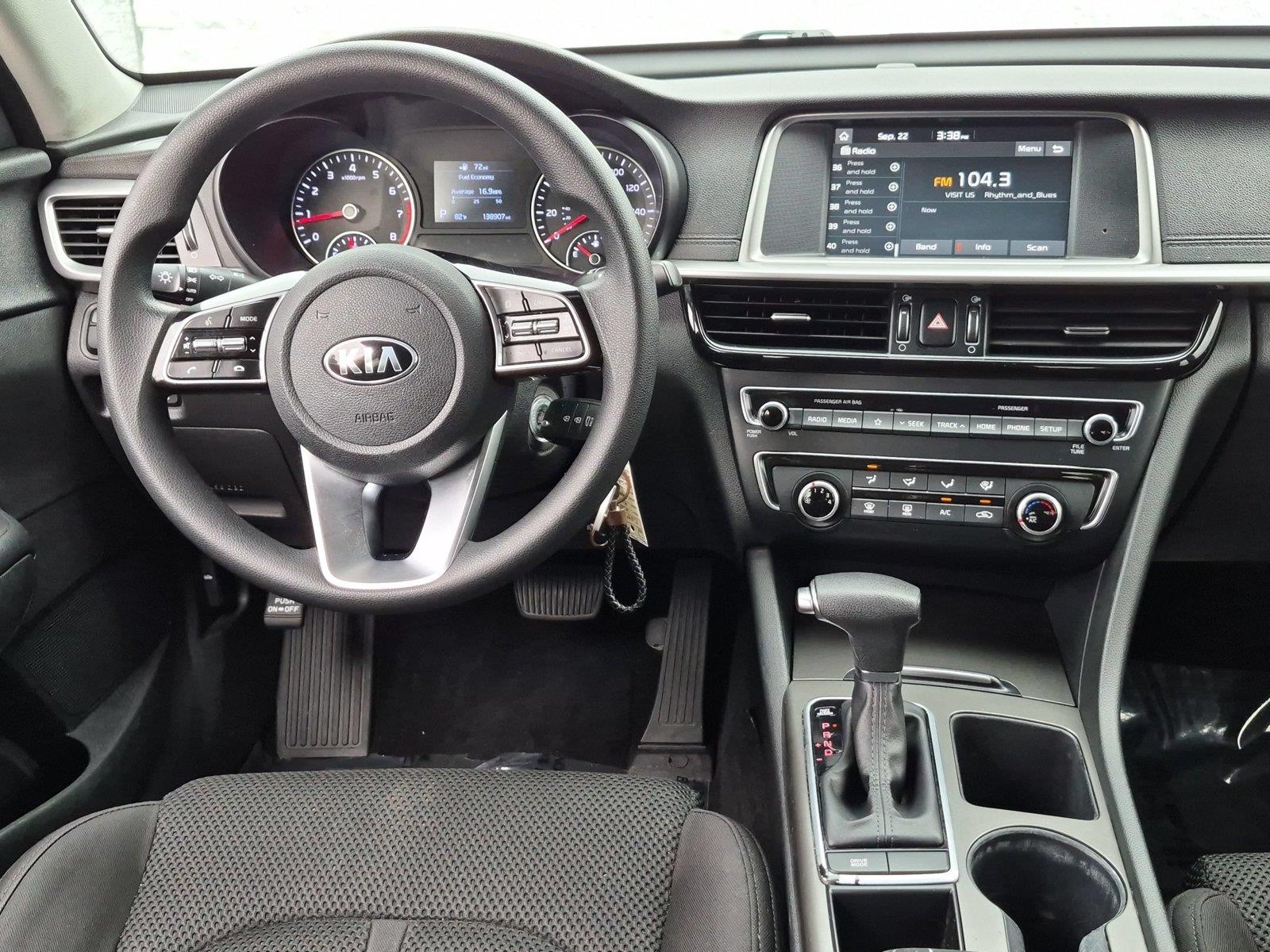 Used 2020 Snow White Pearl Kia LX image 30