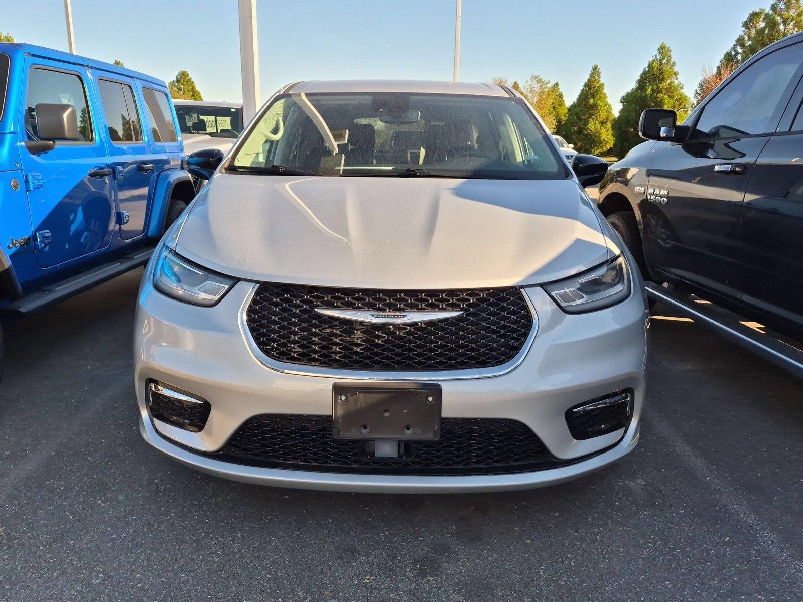 2024 Chrysler Pacifica Touring L FWD