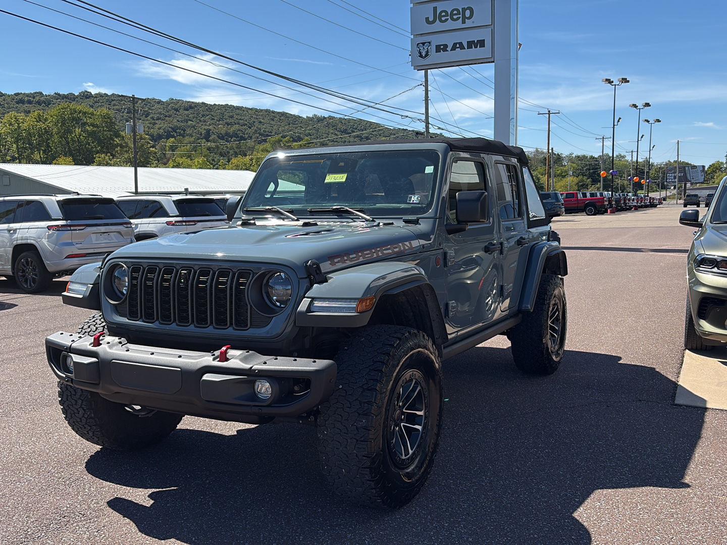 Anvil Clear Coat 2024 Jeep Wrangler SUV / Crossover Four-Wheel Drive 8-Speed Automatic