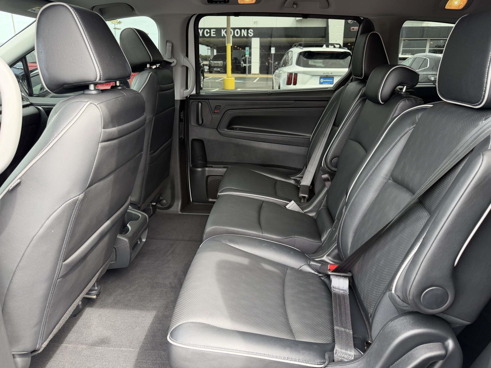 Used 2024 Honda Odyssey Van