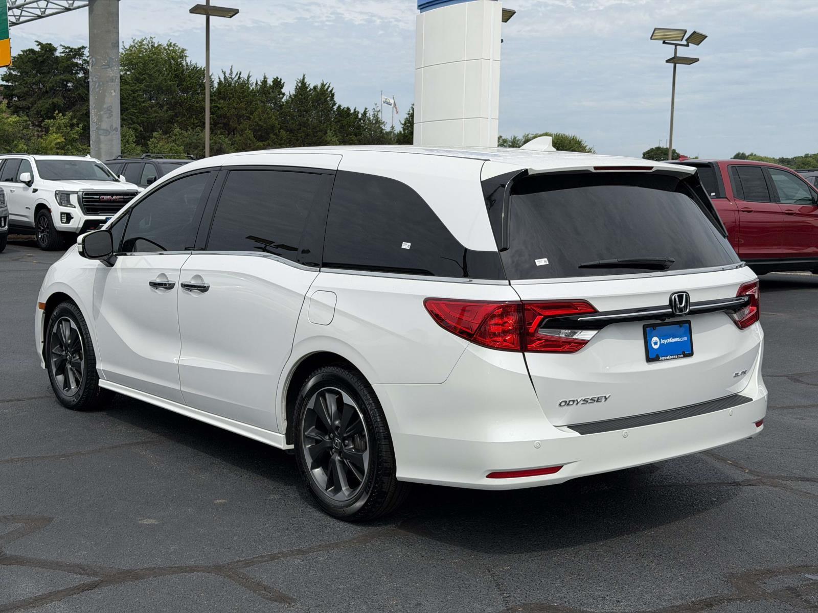 Used 2024 Honda Odyssey Van