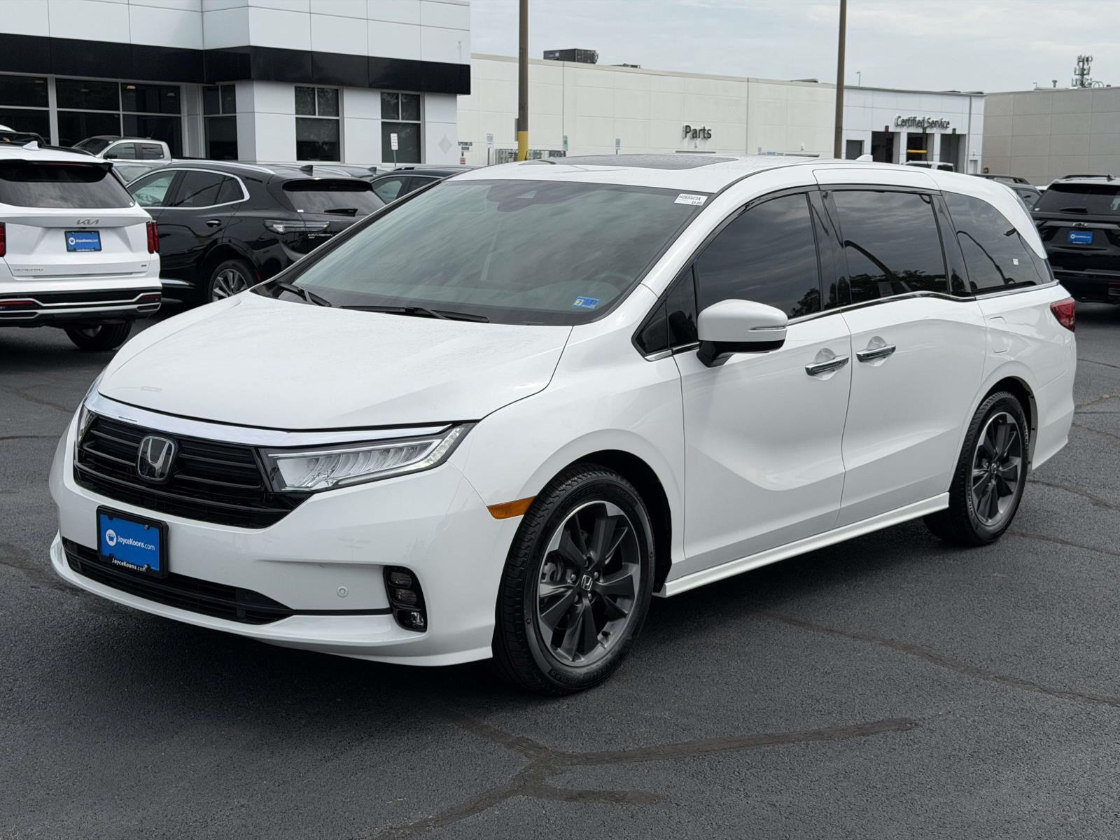 Used 2024 Honda Odyssey Van
