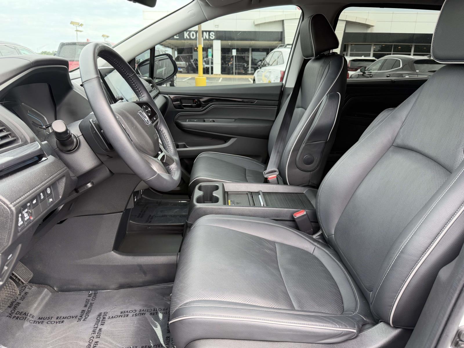 Used 2024 Honda Odyssey Van