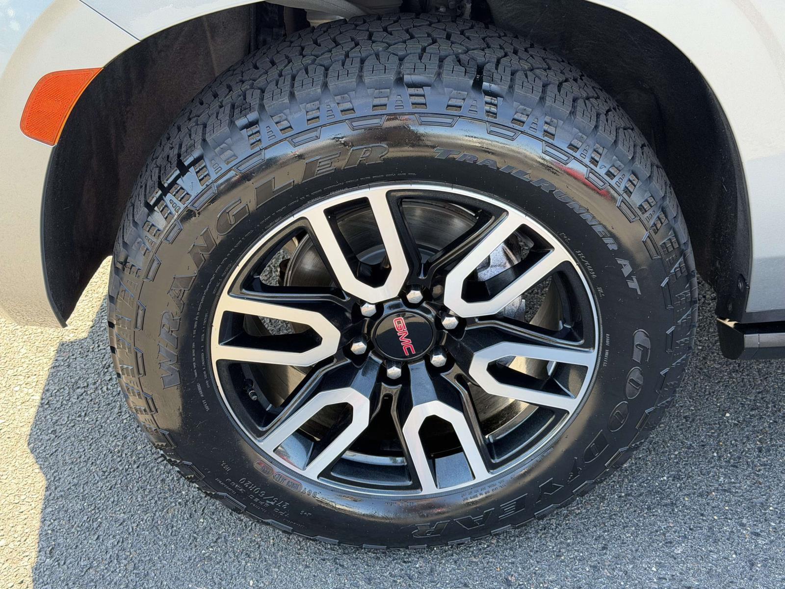 Used 2023 GMC Yukon SUV