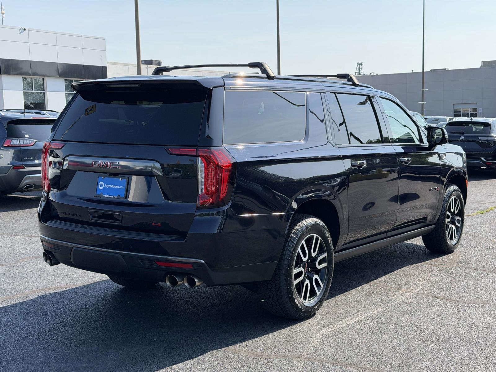 Used 2023 GMC Yukon XL SUV