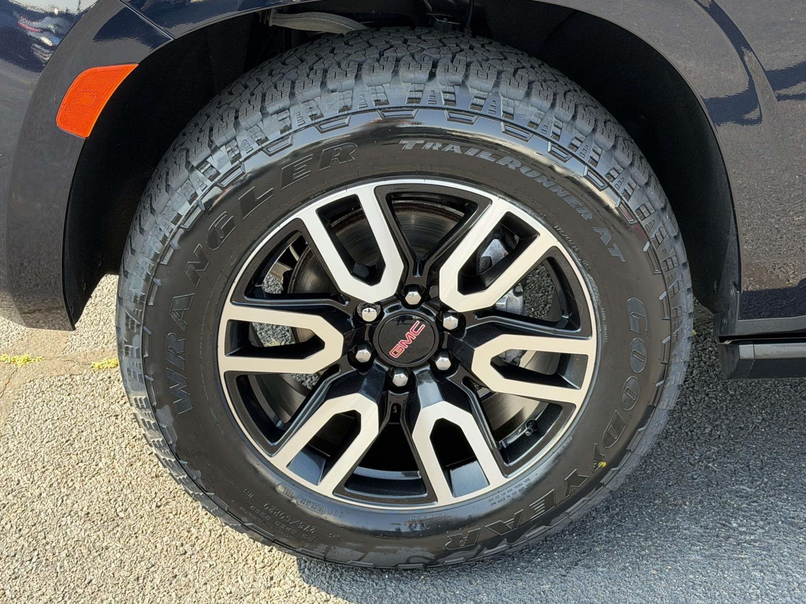 Used 2023 GMC Yukon XL SUV