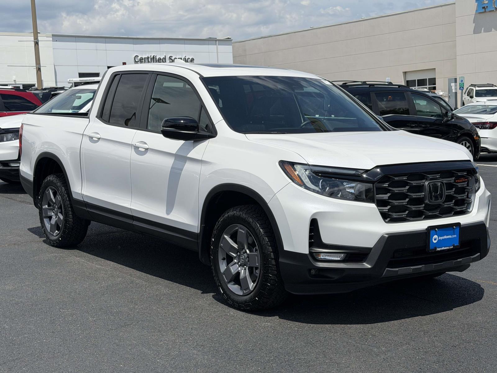 Platinum White Pearl 2025 Honda Ridgeline Pickup Truck All-Wheel Drive 9-Speed Automatic