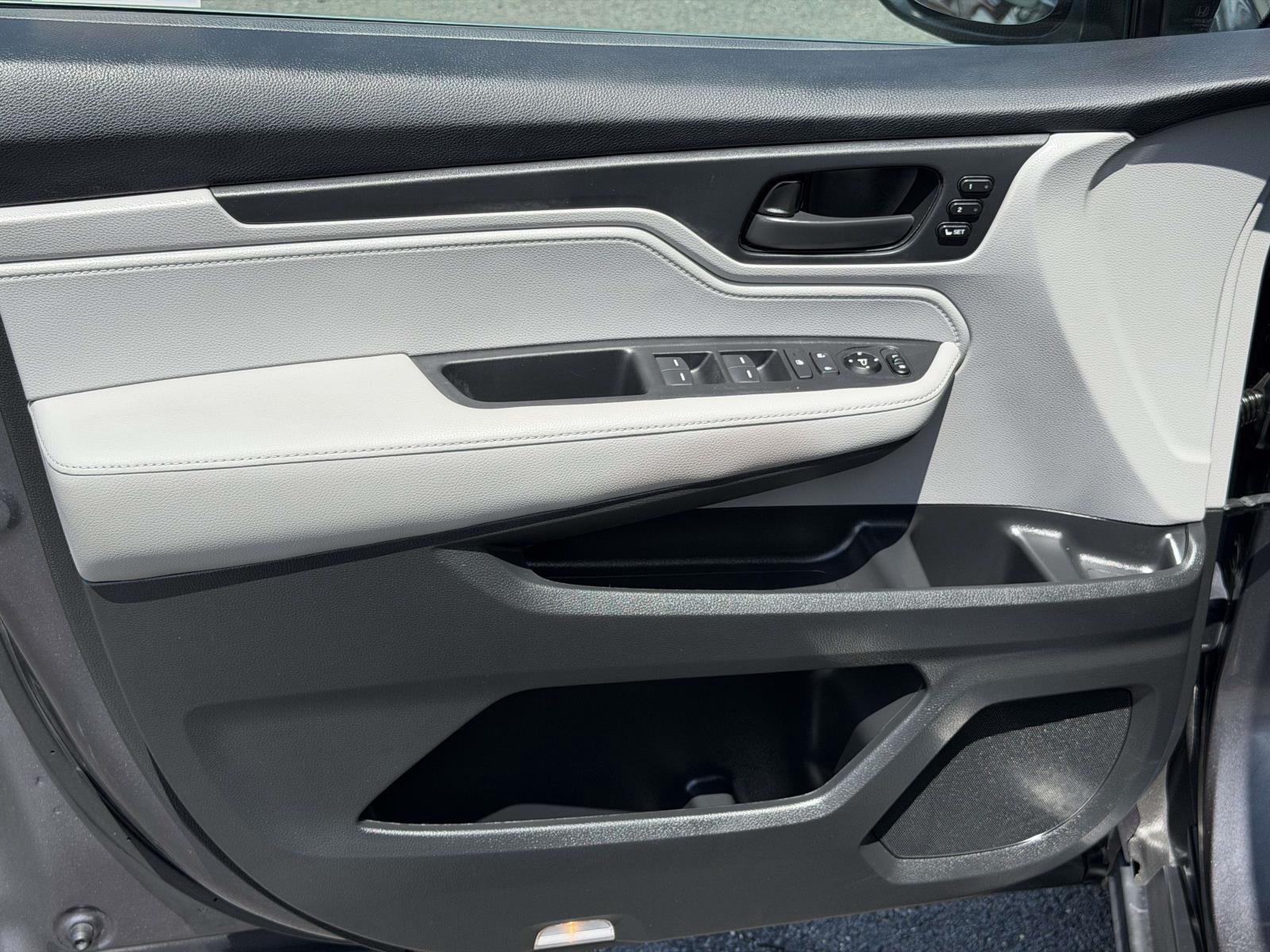 Used 2019 Honda Odyssey Van