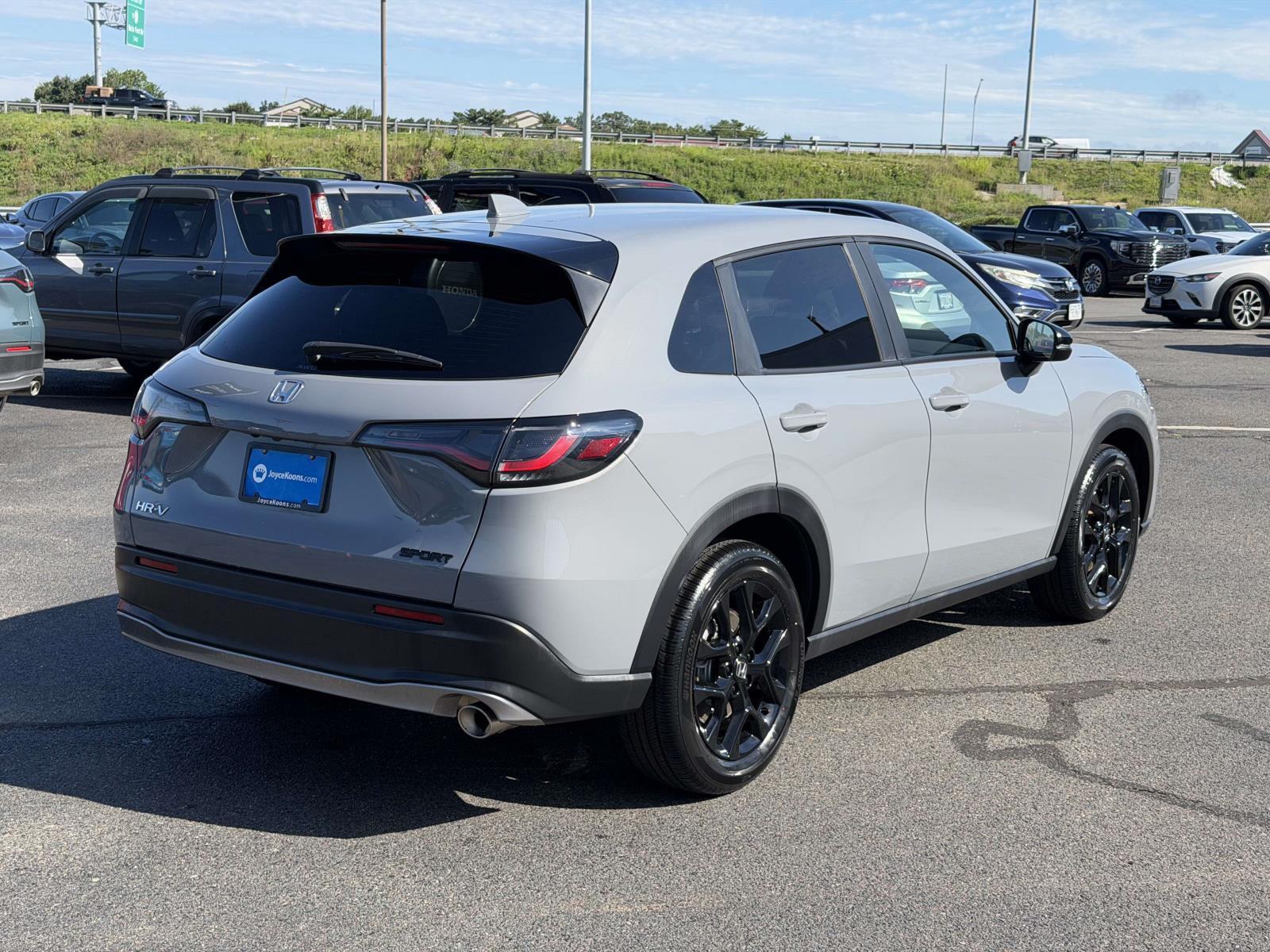 2024 Honda HR-V Sport - Photo 2