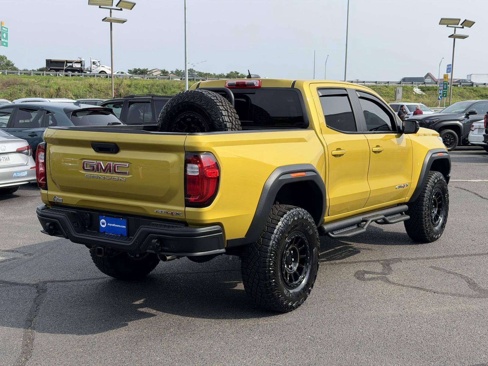 Used 2024 GMC Canyon Truck