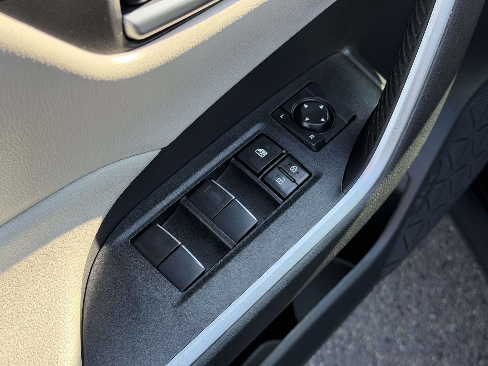 Used 2021 Toyota RAV4 SUV