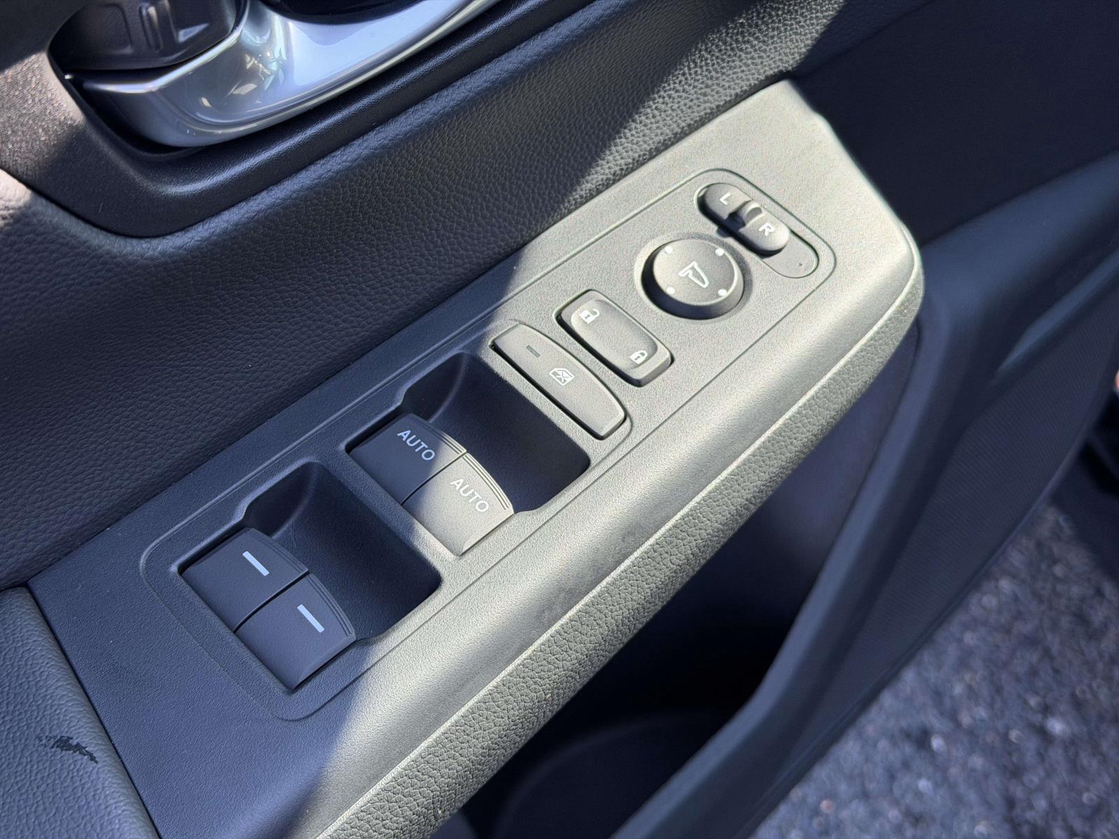 Used 2026 Honda CR-V Hybrid SUV