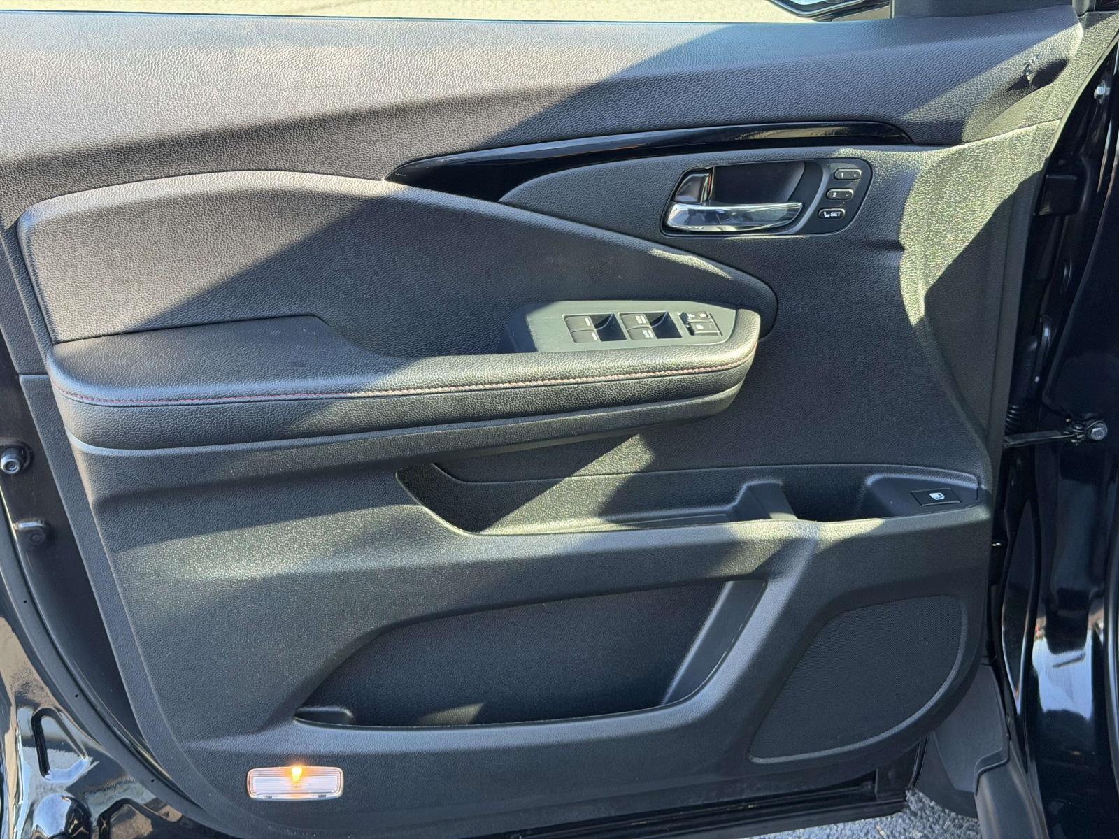 2023 Honda Ridgeline Black Edition - Photo 6