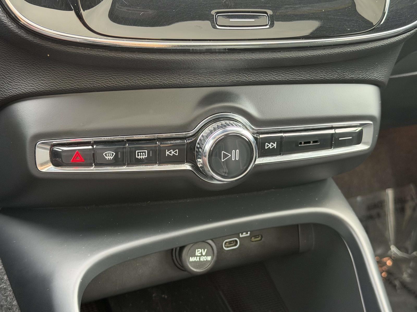 Used 2022 Volvo C40 Recharge Pure Electric SUV