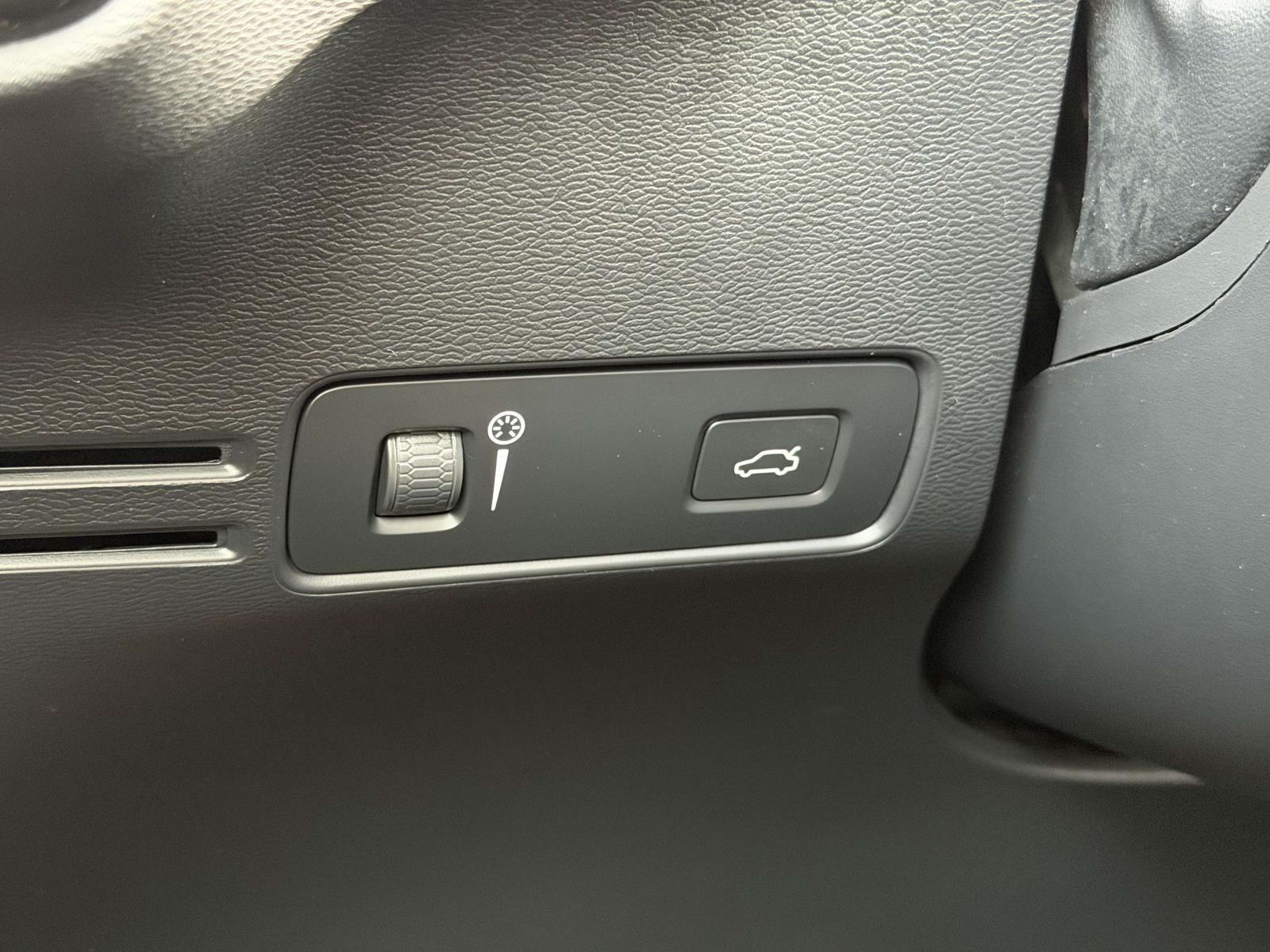 Used 2022 Volvo C40 Recharge Pure Electric SUV