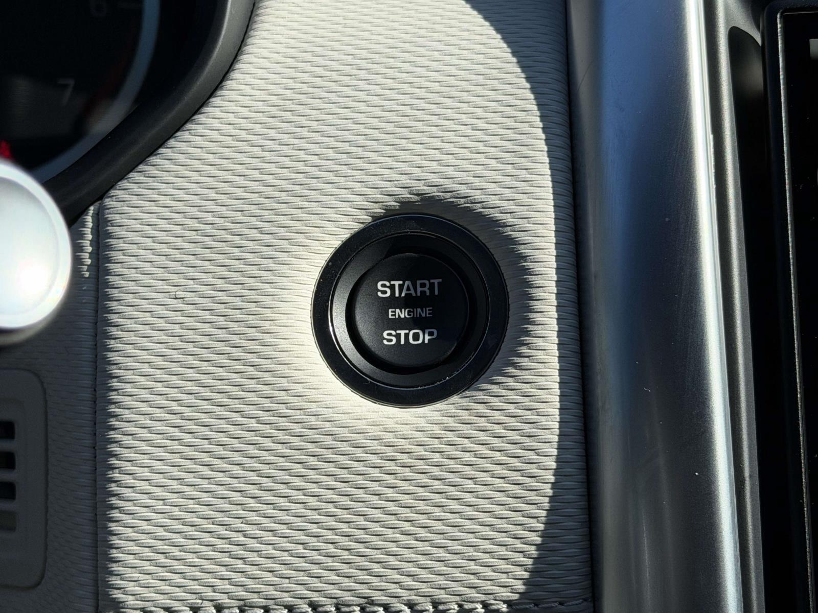 Used 2023 Land rover Discovery SUV