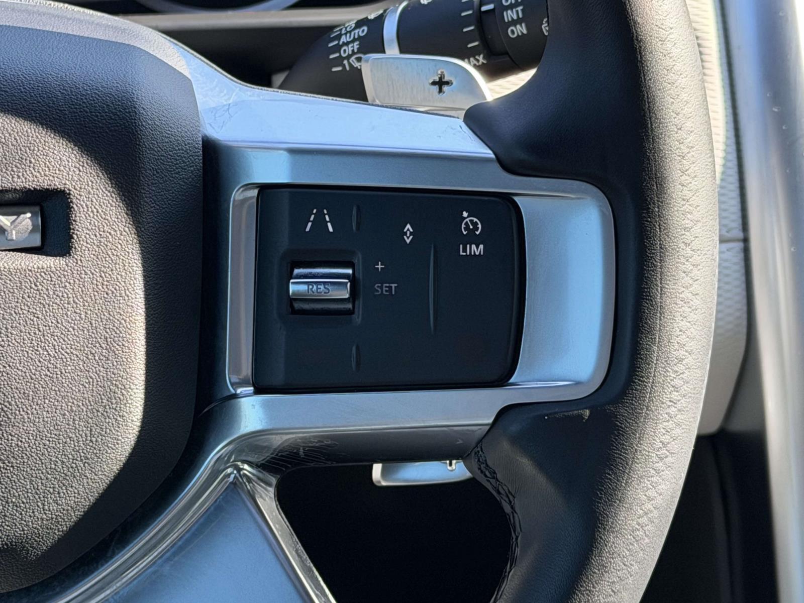 Used 2023 Land rover Discovery SUV