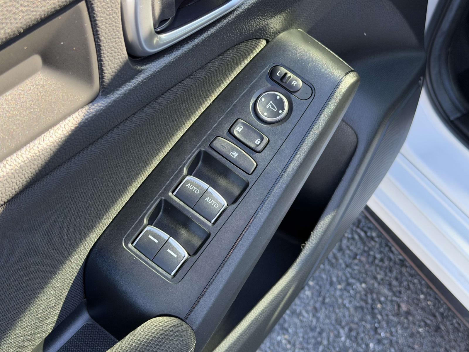 2025 Honda Civic Hatchback Sport - Photo 7