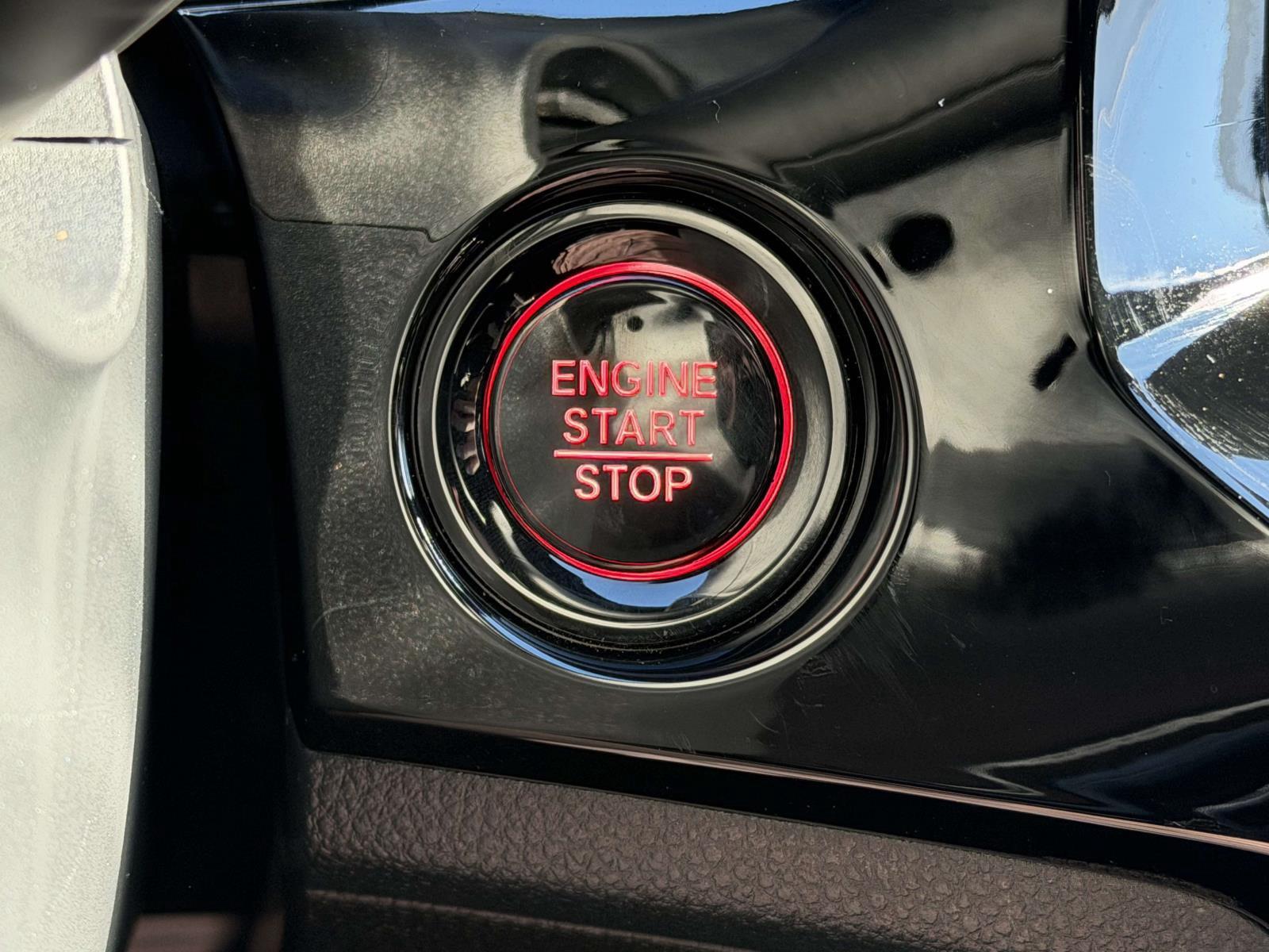 2025 Honda Civic Hatchback Sport - Photo 16