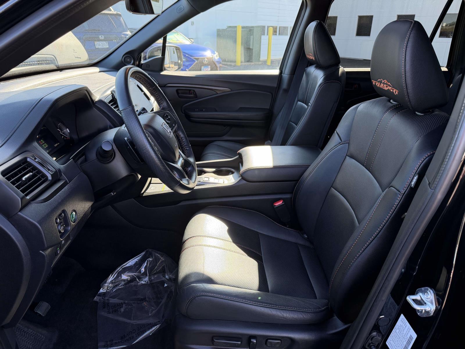 Used 2025 Honda Passport SUV