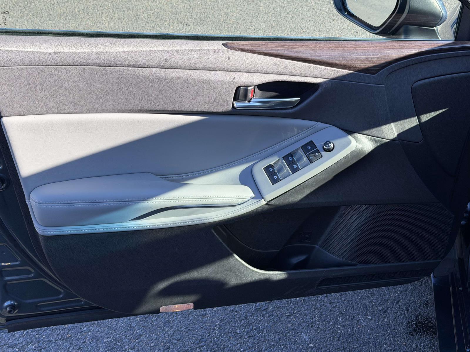 Used 2019 Toyota Avalon Hybrid Sedan