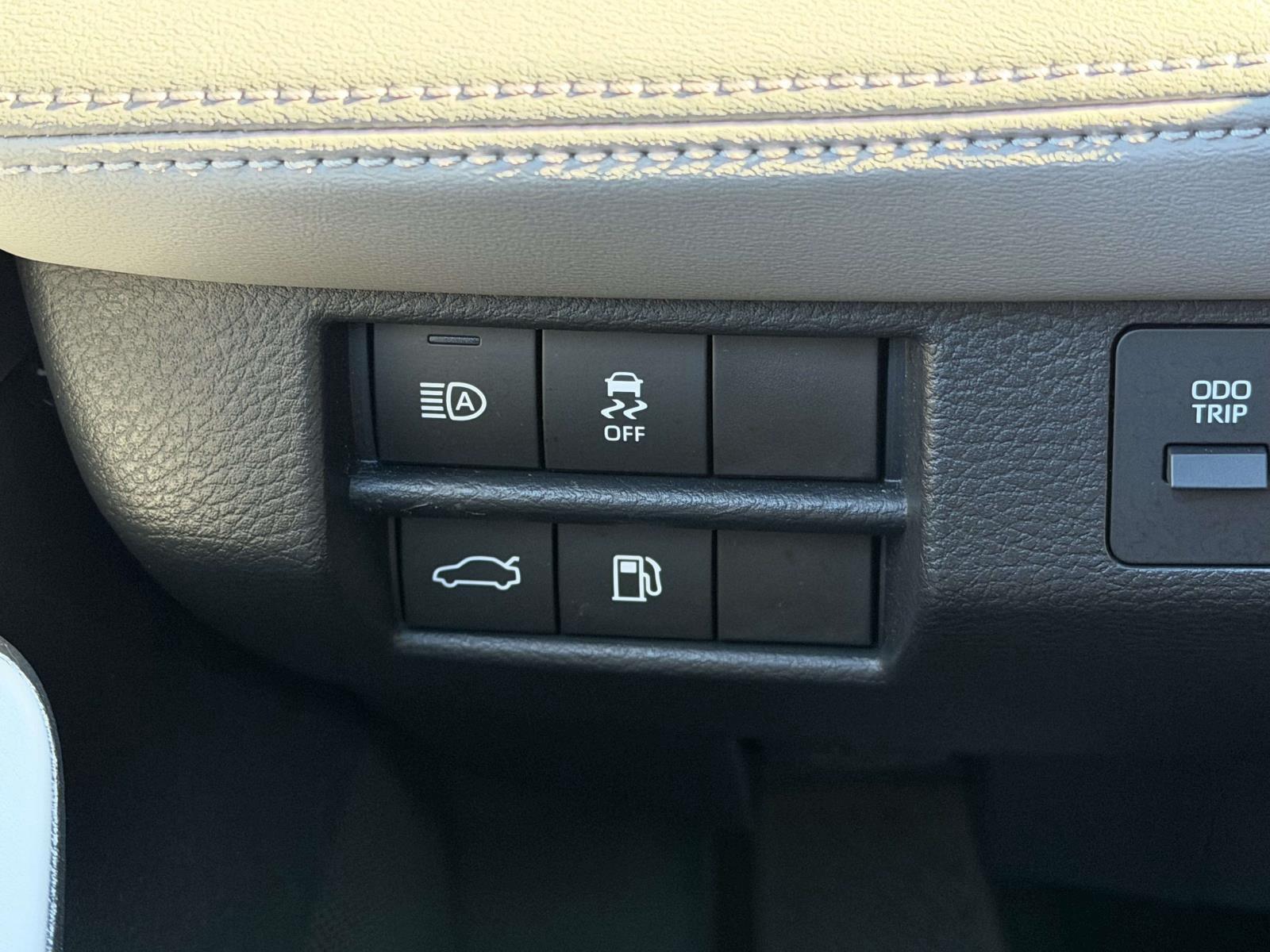 Used 2019 Toyota Avalon Hybrid Sedan