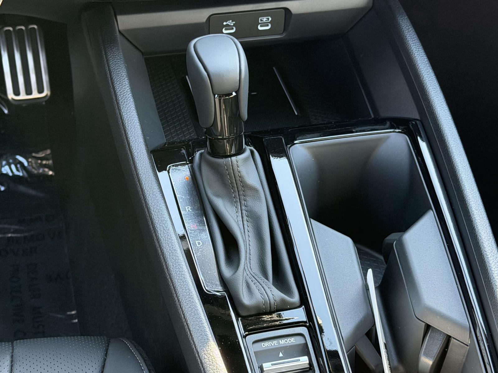 New 2026 Honda Accord Hybrid Sedan