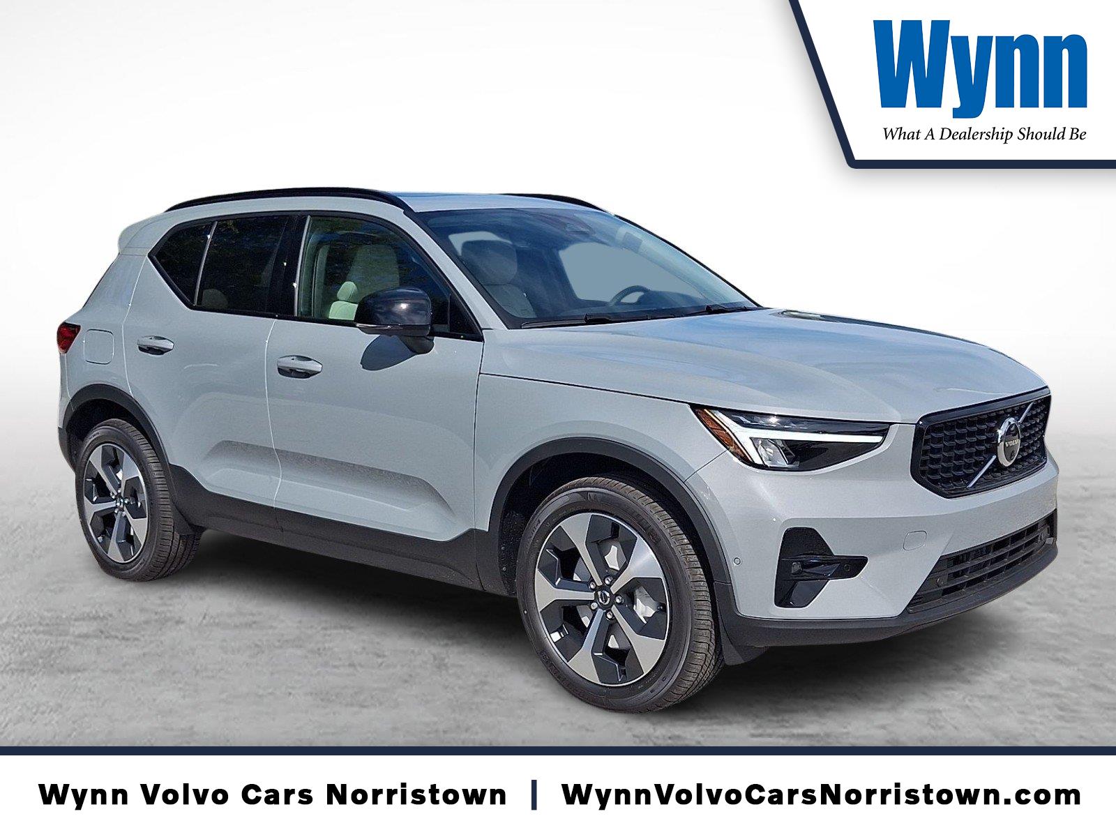 Gray (Vapour Grey Metallic) 2026 Volvo XC40 SUV / Crossover All-Wheel Drive Automatic