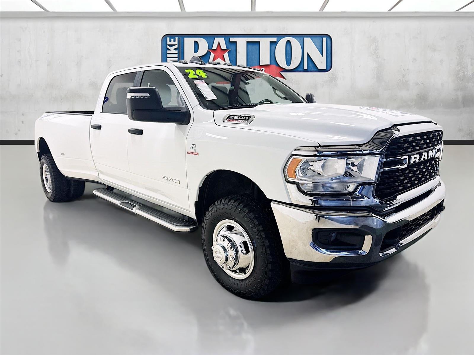 2024 RAM 3500 Big Horn Crew Cab LB DRW 4WD