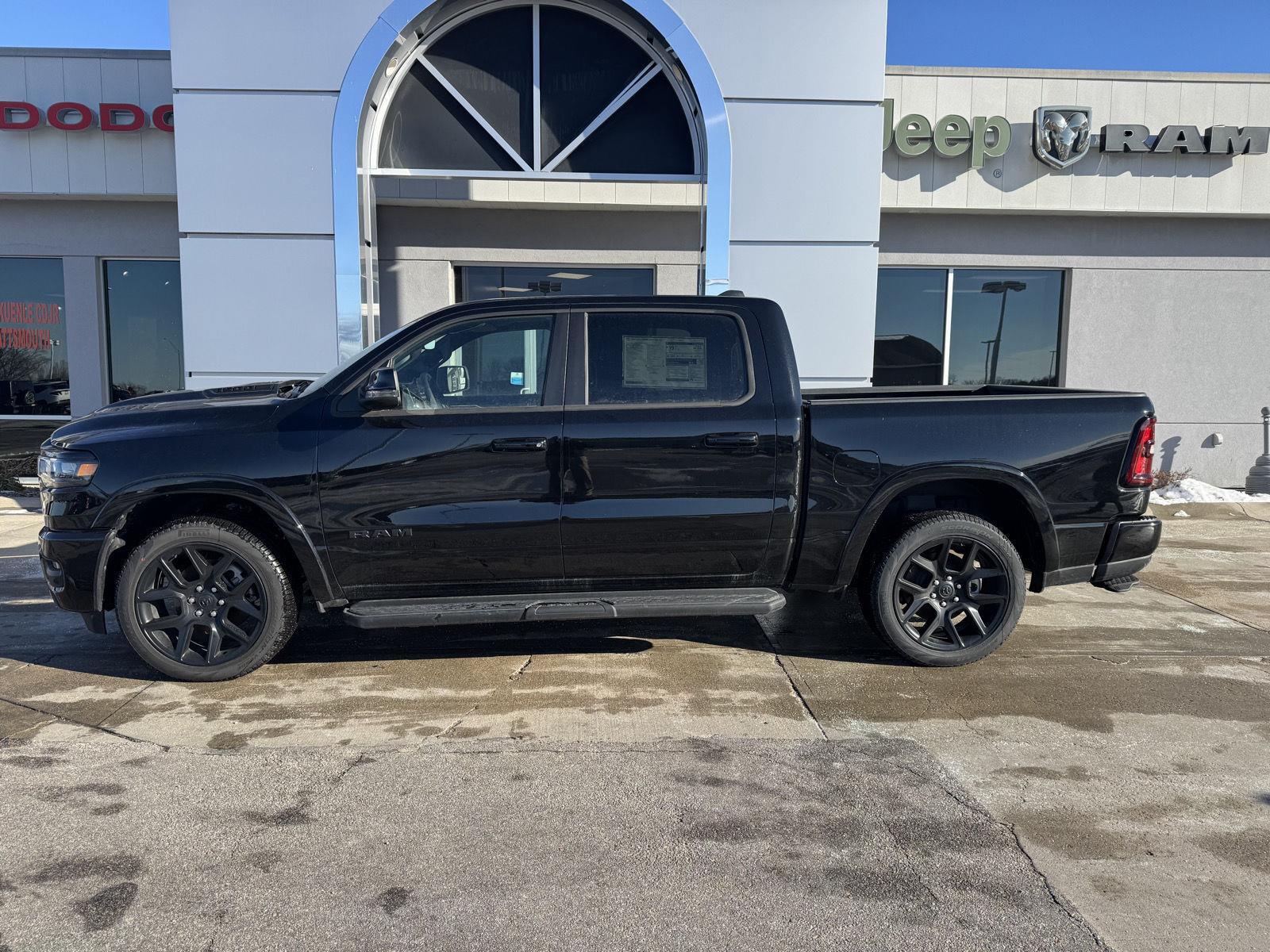 2025 RAM 1500 Laramie Crew Cab 4WD