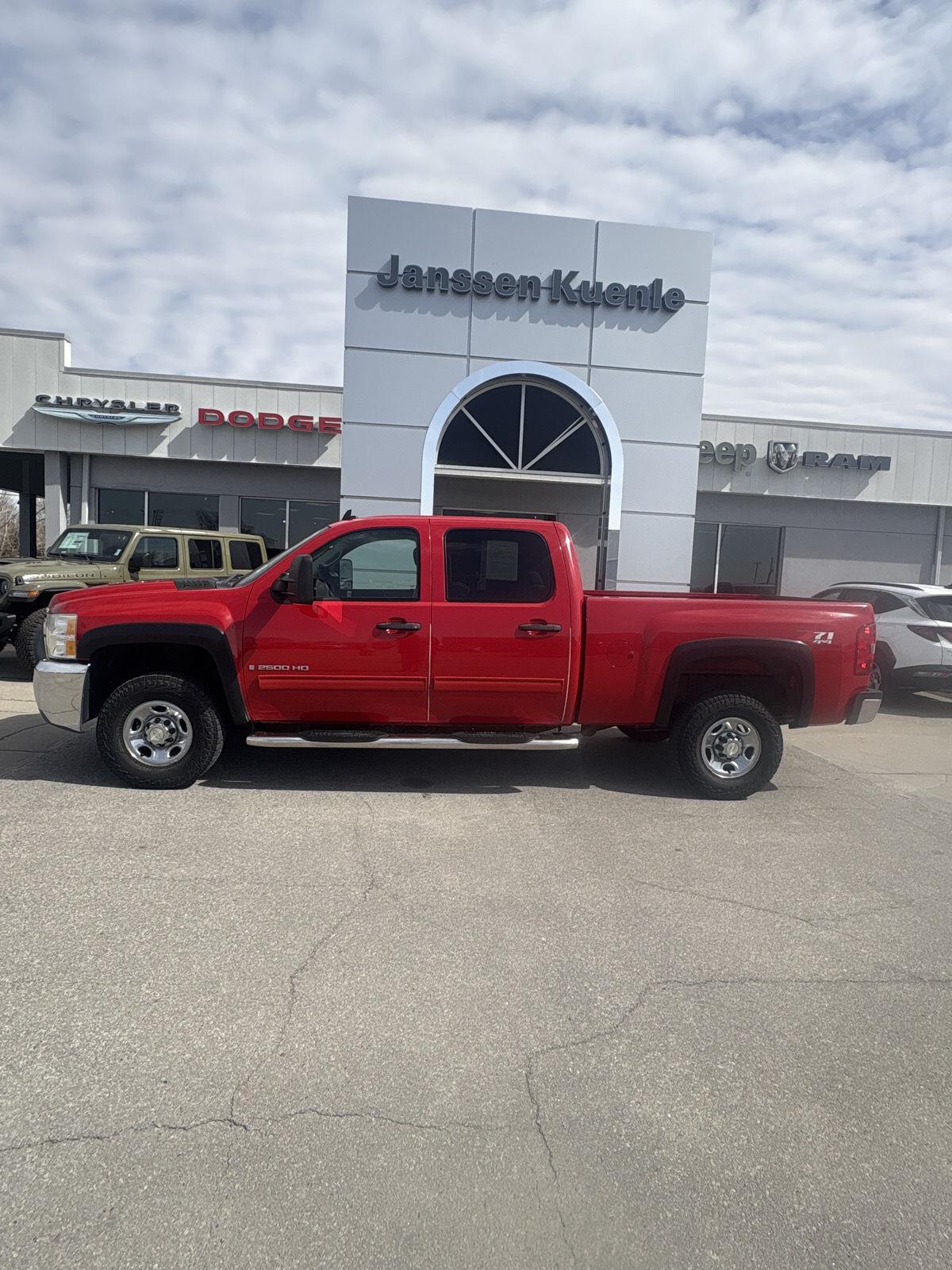 2009 Chevrolet Silverado 2500HD LT Crew Cab 4WD