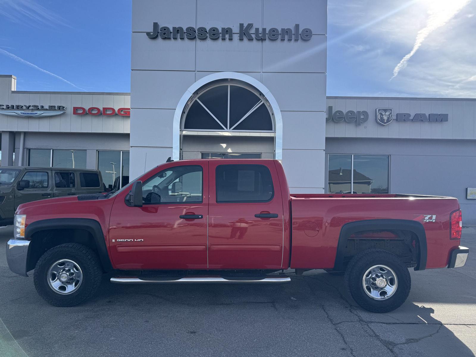 2009 Chevrolet Silverado 2500HD LT Crew Cab 4WD