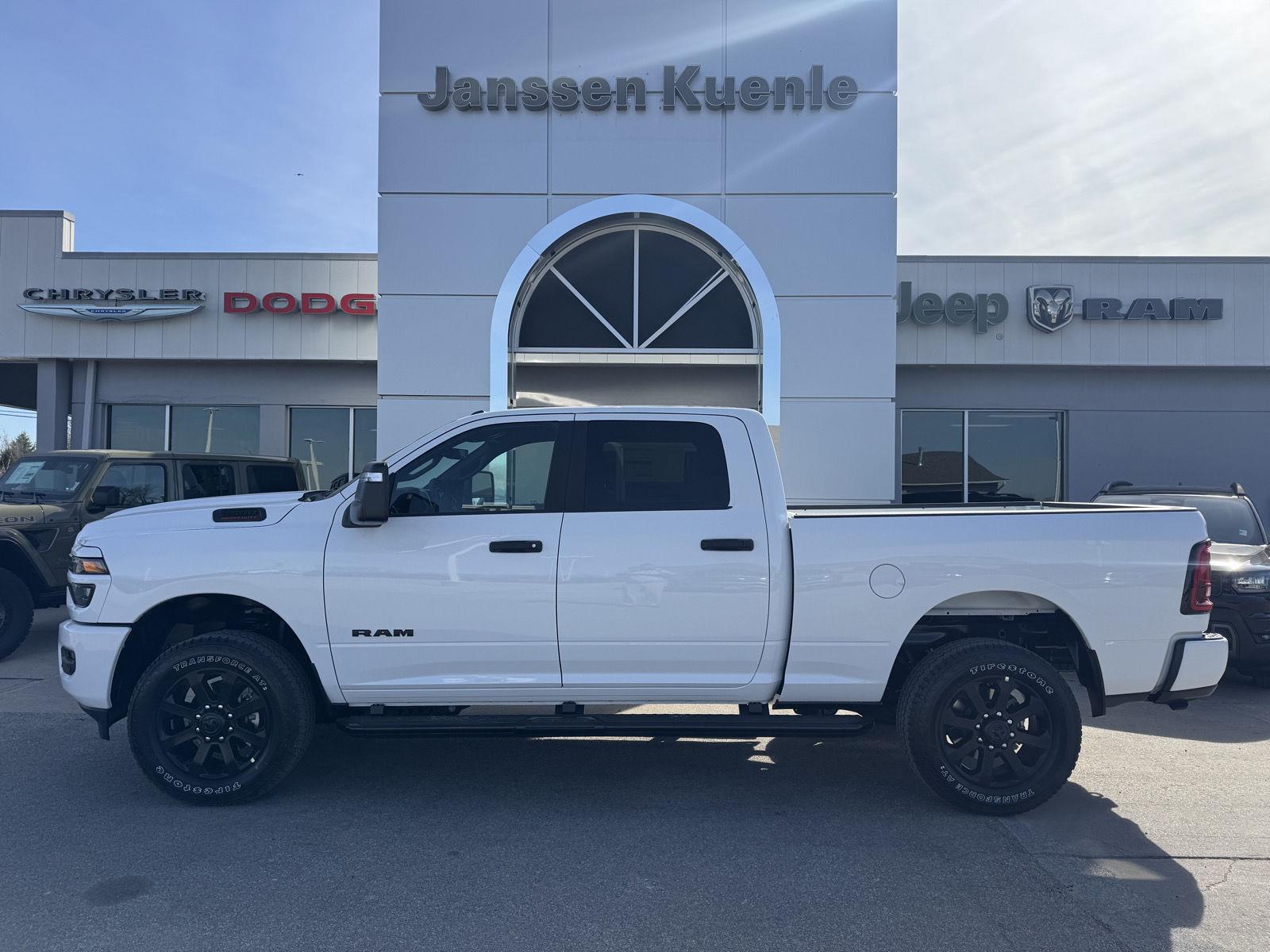 2026 RAM 2500 Big Horn Crew Cab 4WD