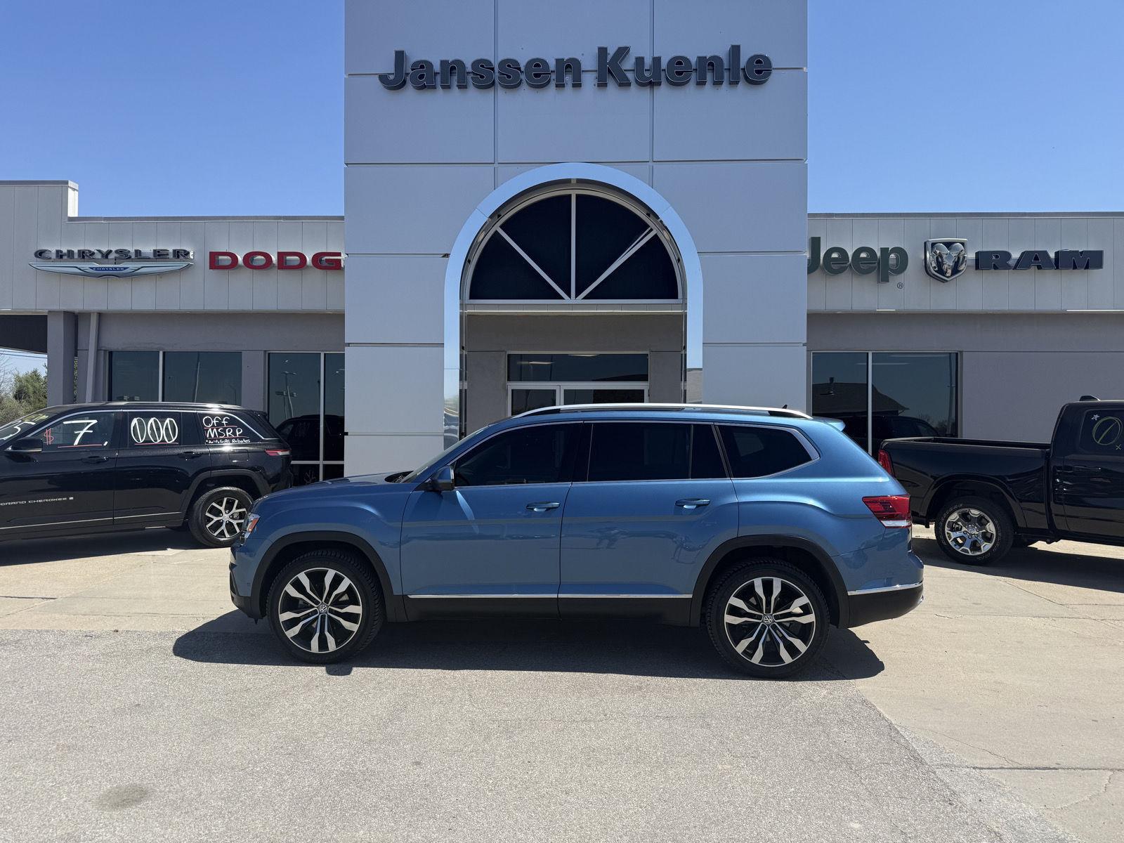 Pacific Blue Metallic 2020 Volkswagen Atlas V6 SEL Premium 4Motion SUV / Crossover All-Wheel Drive Automatic