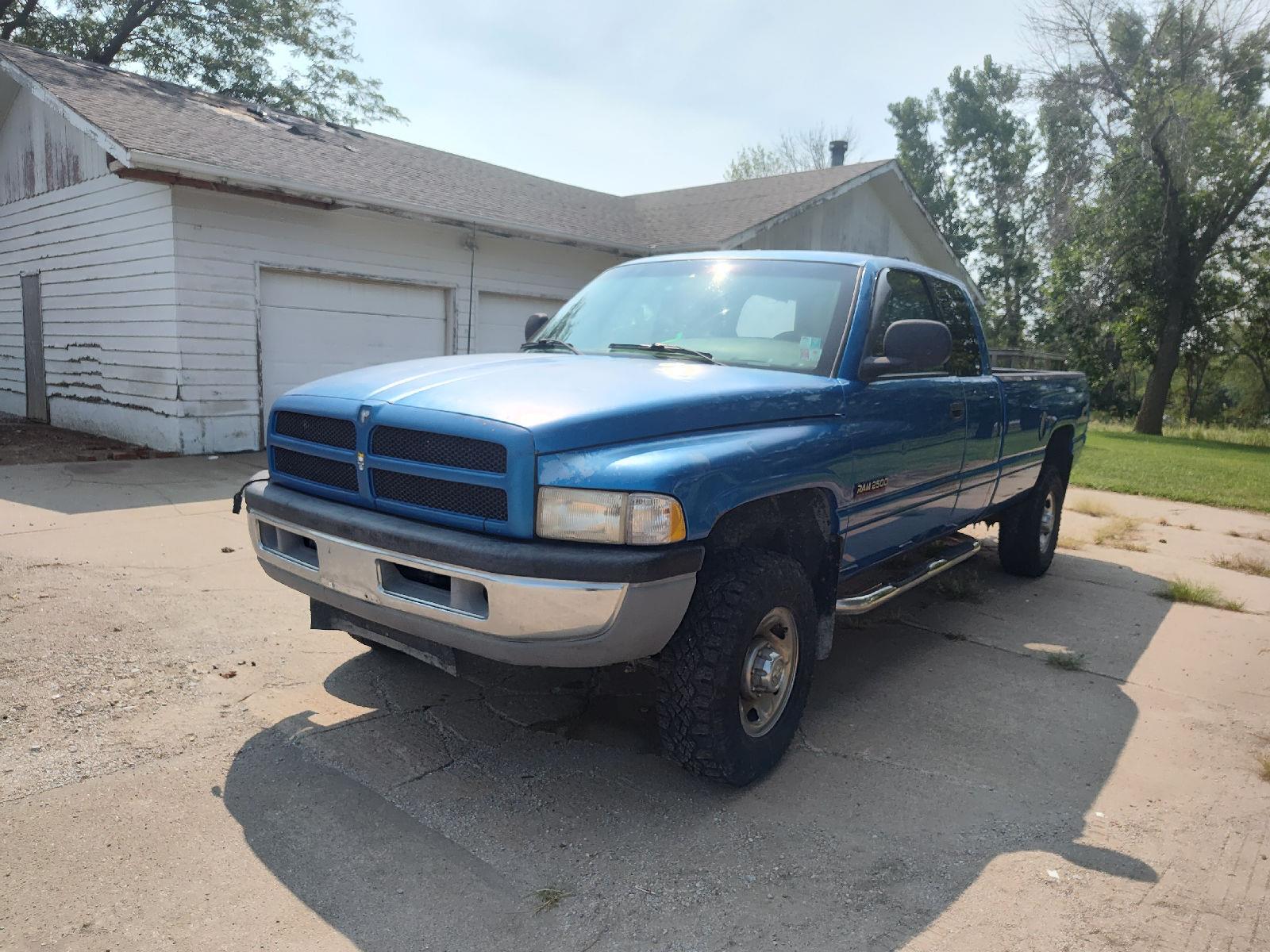 PACIFIC BLUE METALLIC 1998 Dodge RAM 2500 Pickup Truck Manual