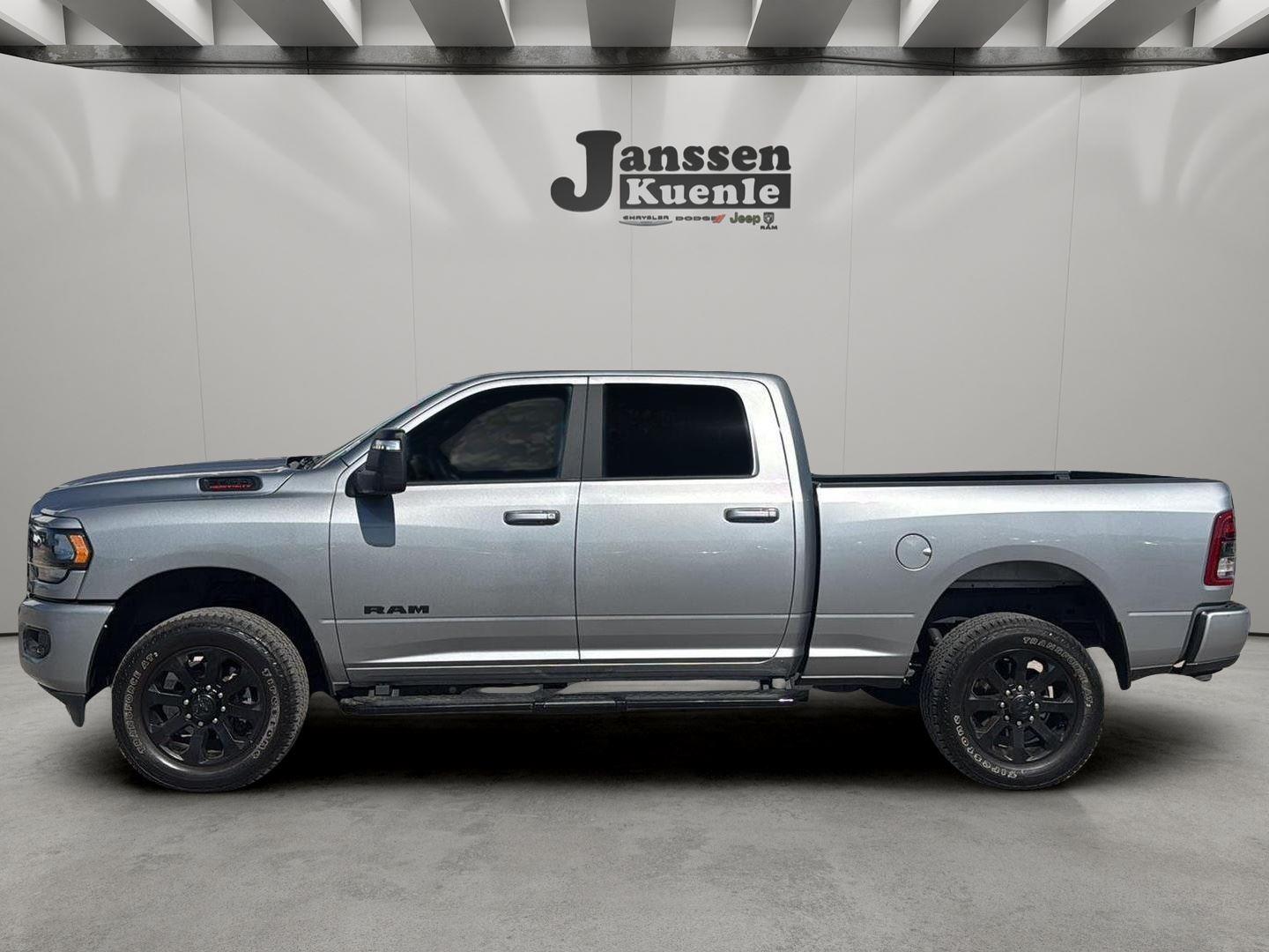 Billet Silver Metallic Clearcoat 2024 RAM 2500 Big Horn Crew Cab 4WD Pickup Truck Four-Wheel Drive 8-Speed Automatic
