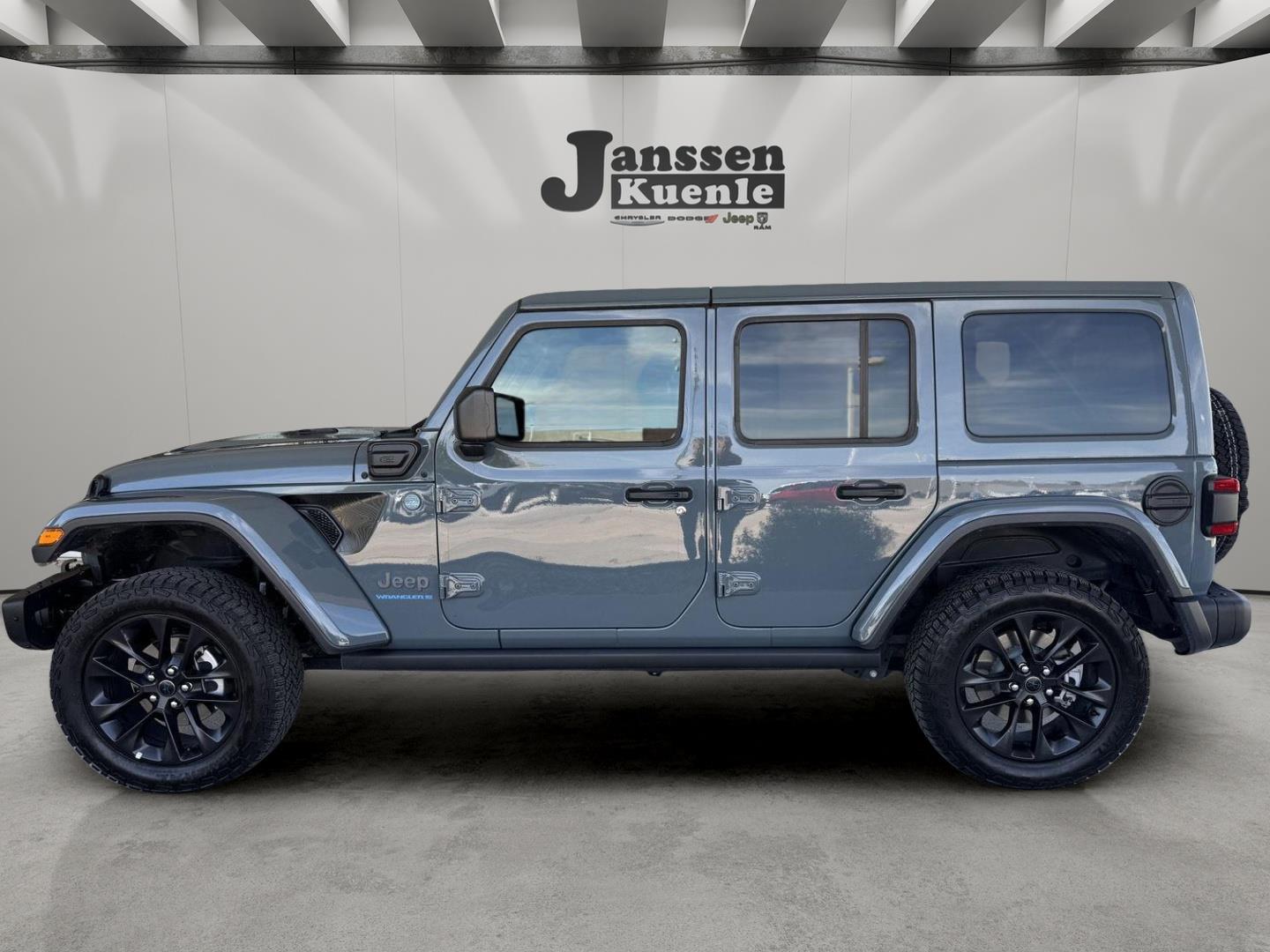 Anvil Clearcoat 2025 Jeep Wrangler 4xe Backcountry 4WD SUV / Crossover Four-Wheel Drive 8-Speed Automatic