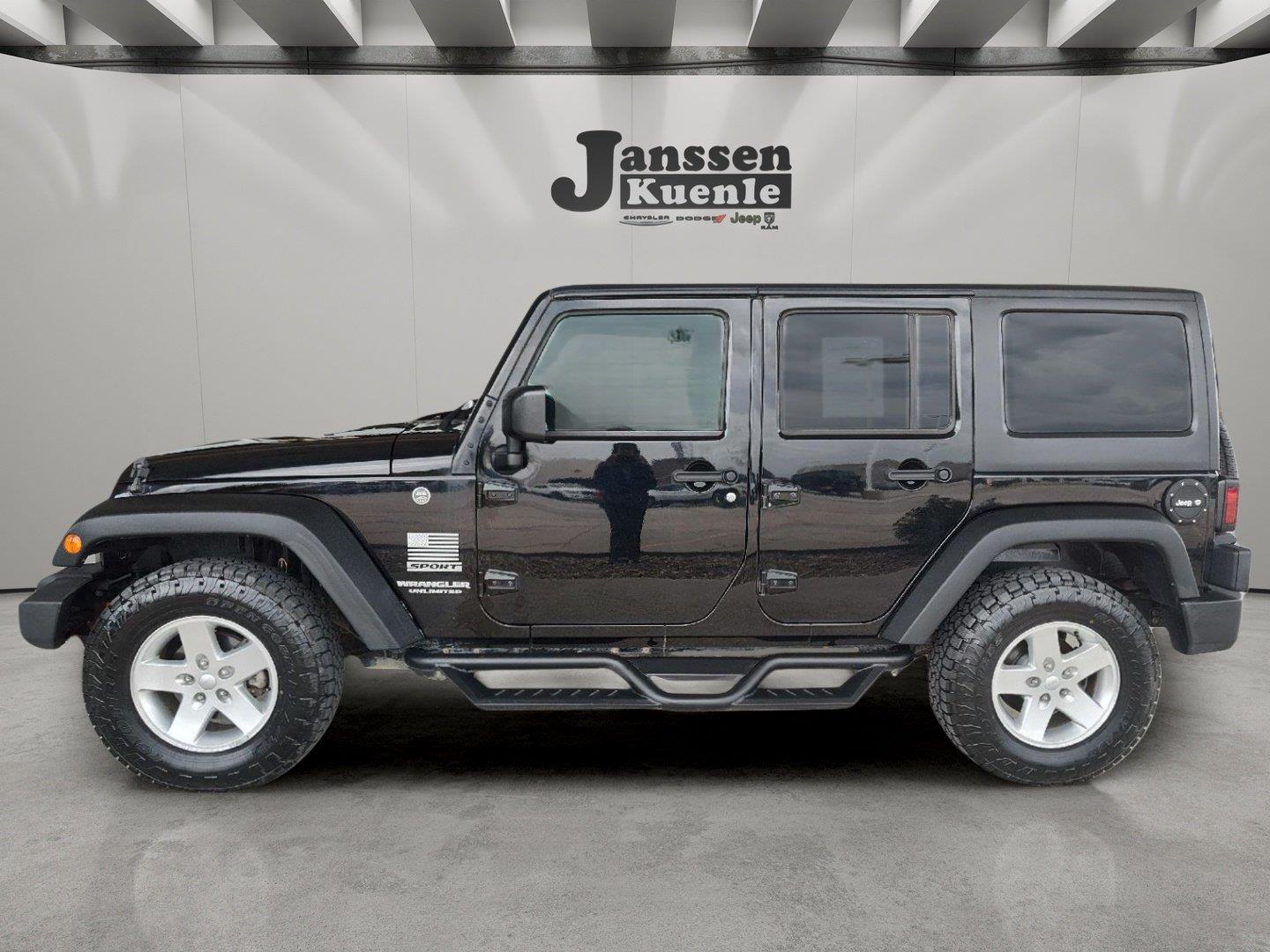 Black Clearcoat 2017 Jeep Wrangler SUV / Crossover Four-Wheel Drive 5-Speed Automatic