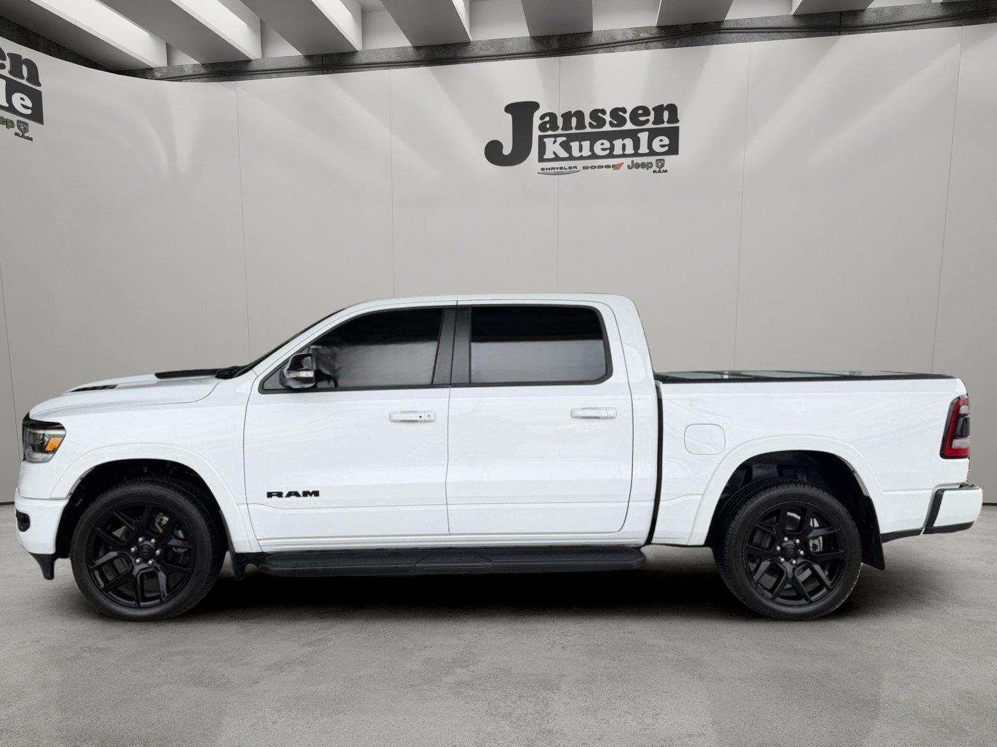  2021 RAM 1500 Laramie Crew Cab 4WD   