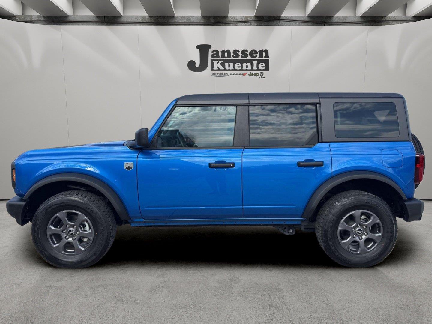  2025 Ford Bronco Big Bend 4-Door 4WD   
