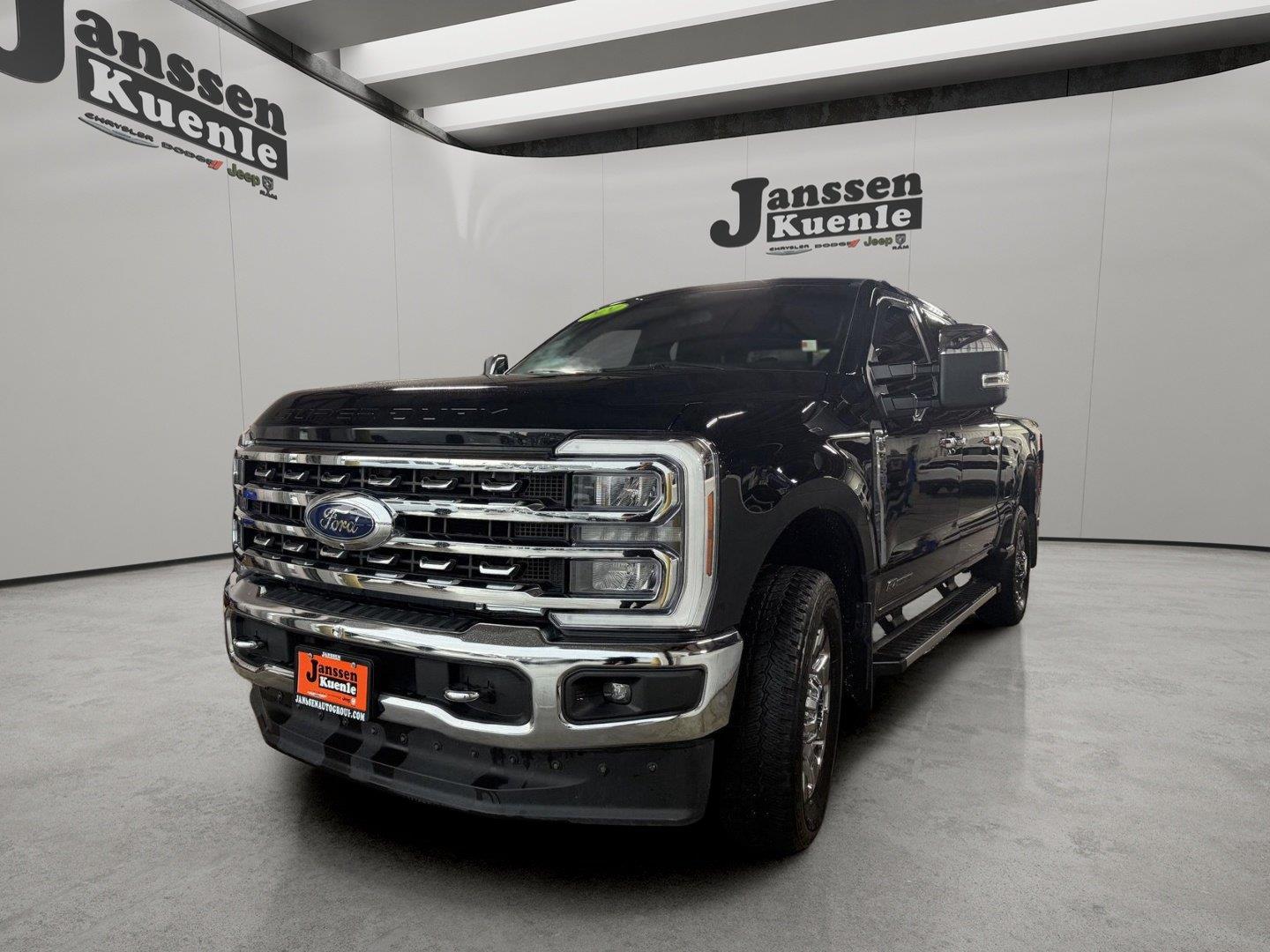 Agate Black 2024 Ford F-350 Super Duty Pickup Truck Four-Wheel Drive Automatic
