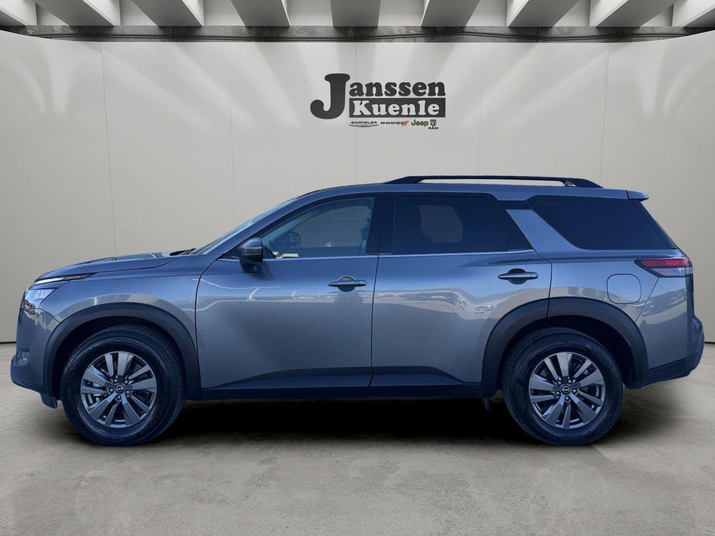 Gray (Gun Metallic) 2025 Nissan Pathfinder SUV / Crossover Front-Wheel Drive Automatic
