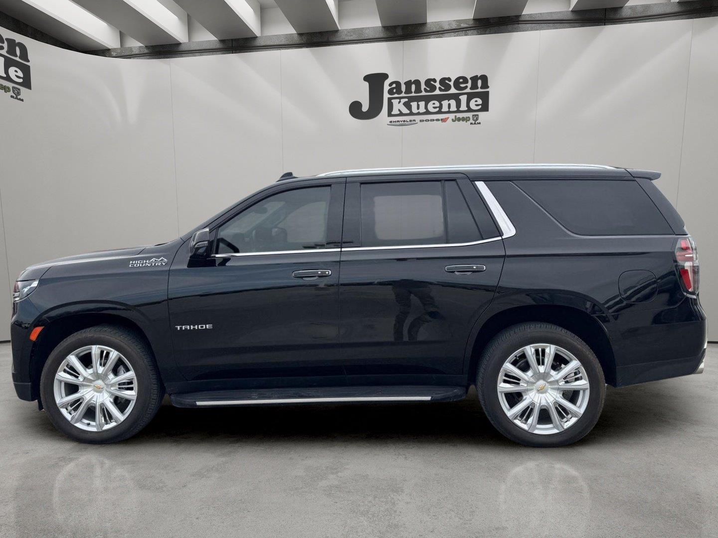 Black 2024 Chevrolet Tahoe SUV / Crossover Four-Wheel Drive Automatic