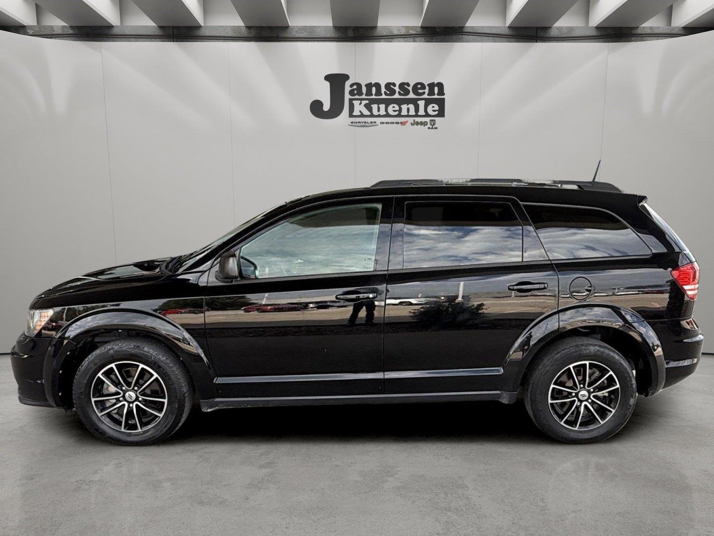 Pitch Black Clearcoat 2018 Dodge Journey SUV / Crossover Front-Wheel Drive 4-Speed Automatic